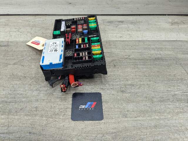 17-21 OEM BMW G30 F90 M5 G11 G12 G14 G15 Rear Power Distribution Fuse Box