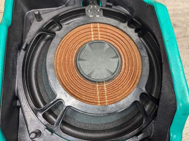 16-19 OEM BMW G30 G12 F90 Front Left Sub Subwoofer Audio Speaker Harman Kardon