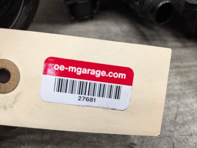 16-19 OEM BMW G11 G12 G30 750 Engine N63 Front Left Side Air Intake Hose Cyl 5-8