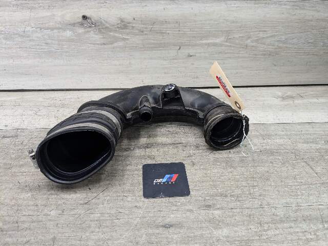 16-19 OEM BMW G11 G12 G30 750 Engine N63 Front Left Side Air Intake Hose Cyl 5-8