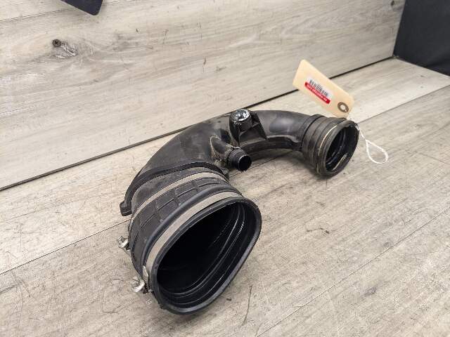 16-19 OEM BMW G11 G12 G30 750 Engine N63 Front Left Side Air Intake Hose Cyl 5-8