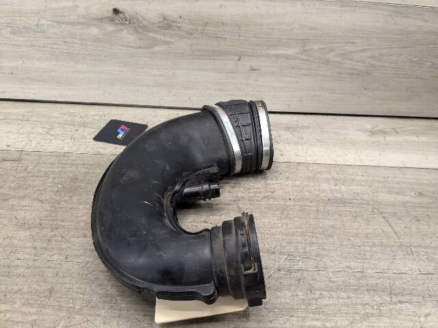 16-19 OEM BMW G11 G12 G30 750 Engine N63 Front Left Side Air Intake Hose Cyl 5-8