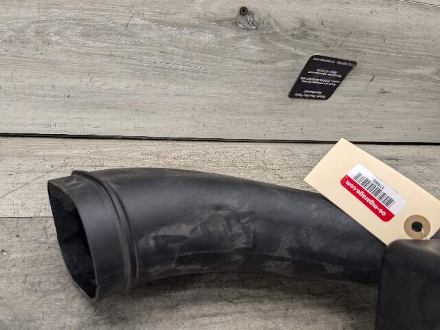 16-19 OEM BMW G11 G12 G30 750 Front Right Side Air Duct Intake Tube N63 Engine