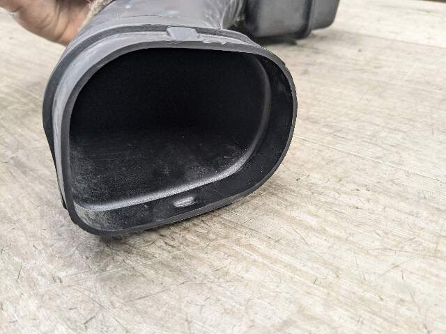 16-19 OEM BMW G11 G12 G30 750 Front Left Side Air Duct Intake Tube N63 Engine
