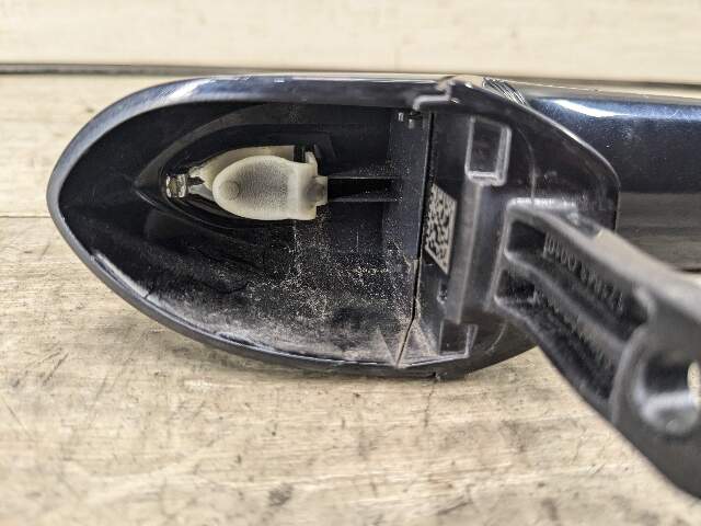 *DAMAGE* OEM BMW G20 F90 G30 530 540 M550 FRONT Left Driver Door Handle COMFORT