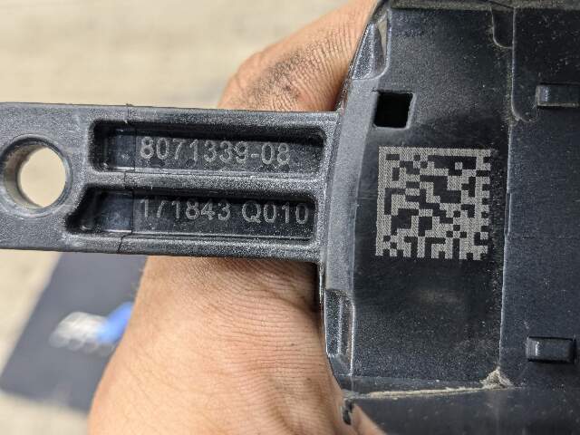 *DAMAGE* OEM BMW G20 F90 G30 530 540 M550 FRONT Left Driver Door Handle COMFORT