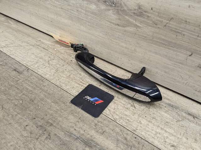 *DAMAGE* OEM BMW G20 F90 G30 530 540 M550 FRONT Left Driver Door Handle COMFORT