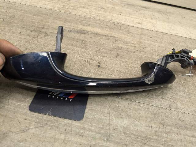 OEM BMW G20 330 M340 G30 530 540 M550 REAR Left Driver Door Handle COMFORT Black