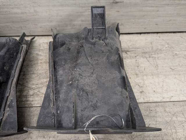 OEM BMW G30 530 540 M550 M SPORT Front Left Right Bumper Air Duct Brake Cover