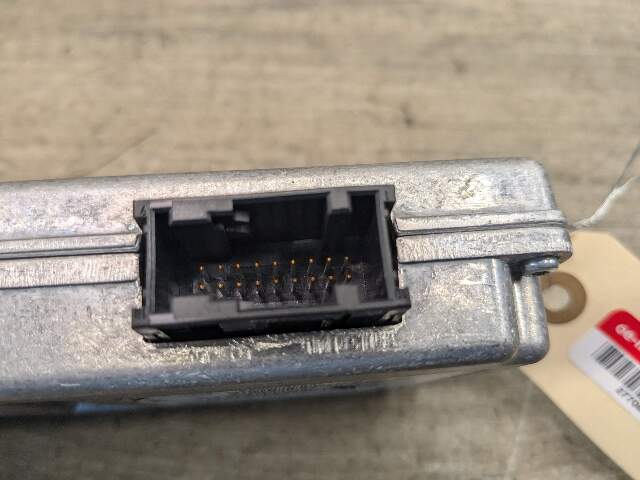 10-18 OEM BMW F10 F30 F32 F13 F15 F16 X5 Parking Assist Camera Control Module
