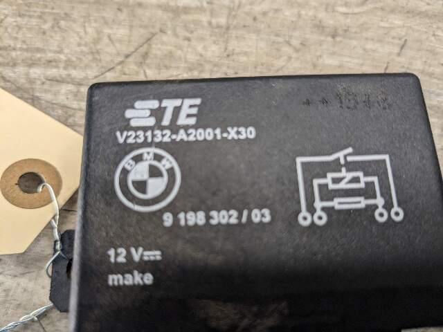OEM BMW F16 F10 F13 F85 F30 F32 F06 F80 F82 M3 M4 Cooling Fan Relay Control 130A