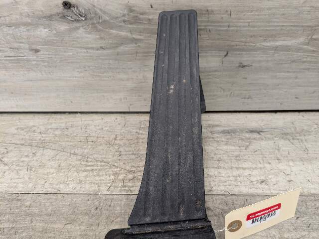 12-20 OEM BMW F16 F22 F30 F32 F34 F36 M3 M4 Accelerator Throttle Gas Pedal