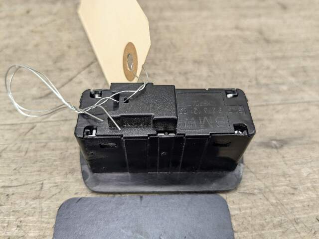 OEM BMW F16 G12 F36 F10 F15 F85 M5 G01 F97 X3 Rear Trunk Lid Center Lock Switch