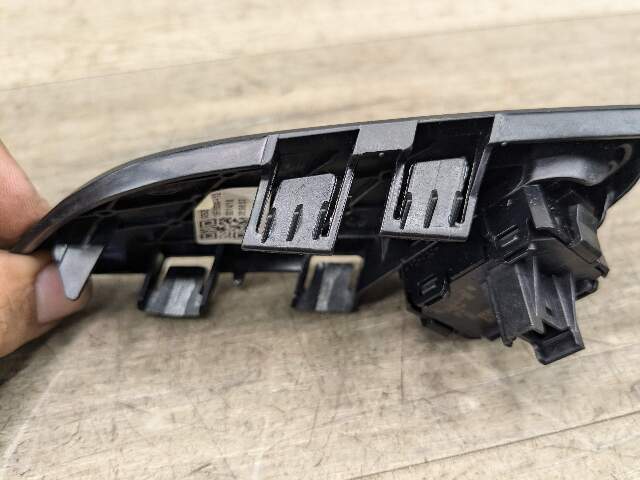 14-18 OEM BMW F16 X6 F86 Front Left Driver Side Door Panel Lock Switch Control