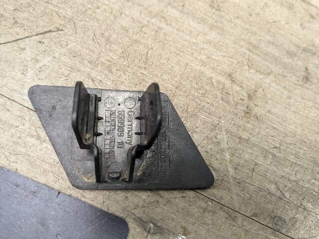 14-19 OEM BMW F15 F16 Front Left Driver Bumper Headlight Washer Nozzle Cap Cover