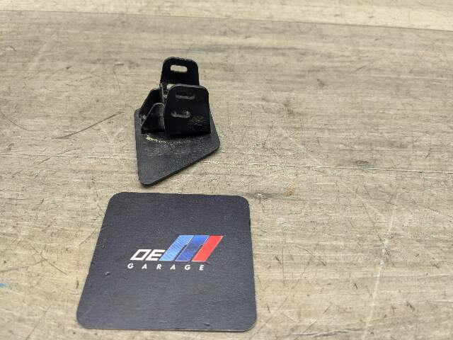 14-19 OEM BMW F15 F16 Front Left Driver Bumper Headlight Washer Nozzle Cap Cover