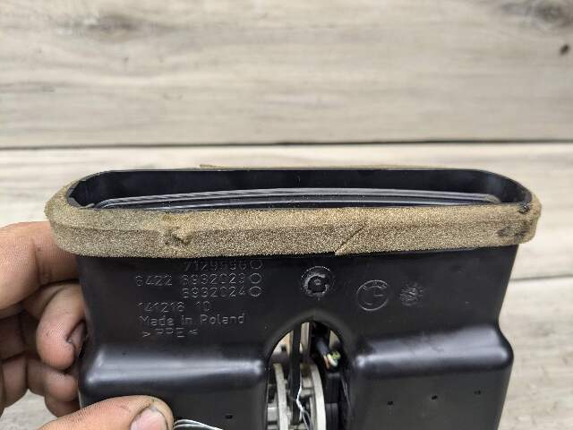 07-13 OEM BMW E92 E93 328 335 Interior Central Console Rear Vent
