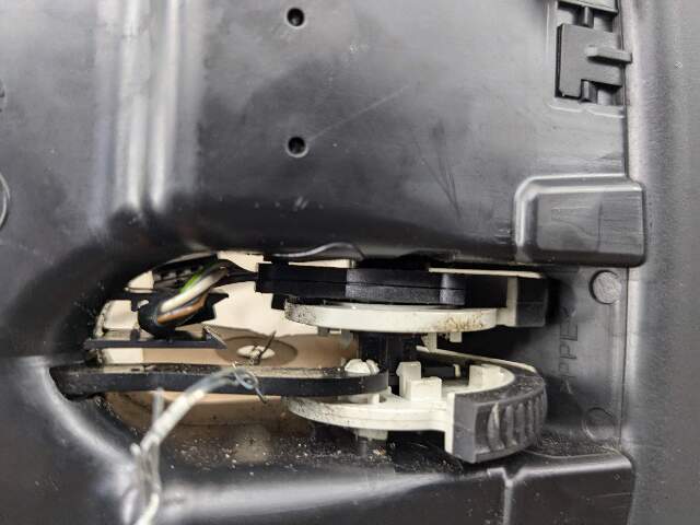 07-13 OEM BMW E92 E93 328 335 Interior Central Console Rear Vent