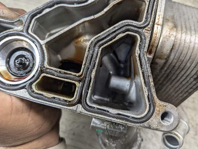 OEM BMW F10 F15 F16 F25 X3 X4 X5 X6 N55 Engine Oil Filter Housing COOLER