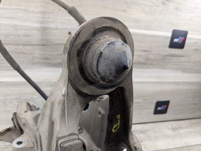 OEM BMW F85 F86 F15 F16 X5 X6 REAR Right Passenger Spindle Hub Carrier Knuckle