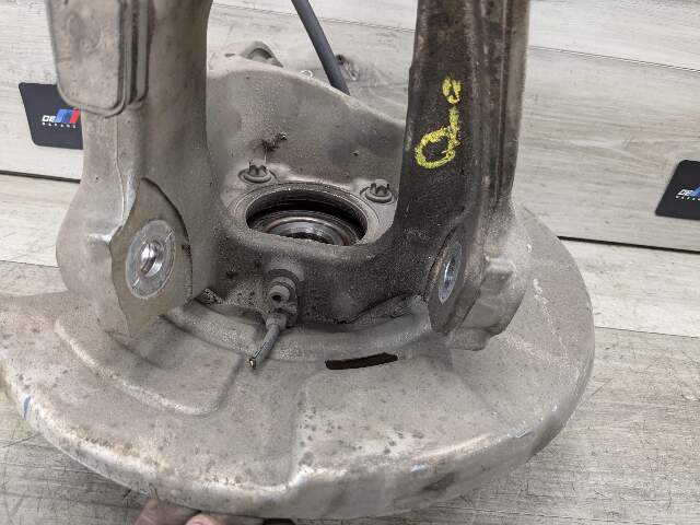 OEM BMW F85 F86 F15 F16 X5 X6 REAR Right Passenger Spindle Hub Carrier Knuckle