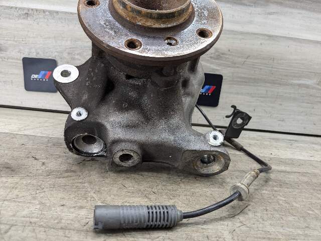 06-13 OEM BMW E88 E90 E92 RWD Front Right Hub Knuckle Wheel Bearing Spindle