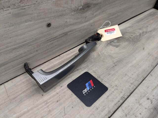 07-13 OEM BMW E93 Right Passenger Side Door Handle COMFORT ACCESS Gray A52