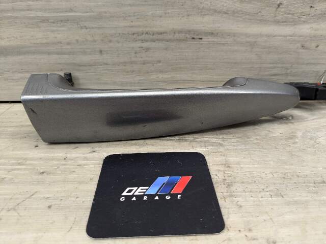 07-13 OEM BMW E93 Right Passenger Side Door Handle COMFORT ACCESS Gray A52
