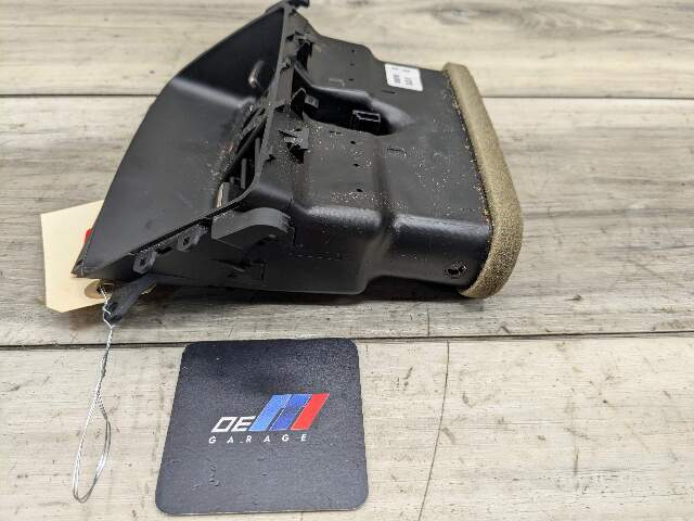 07-13 OEM BMW E92 328 335 Coupe Interior Central Console Rear Vent