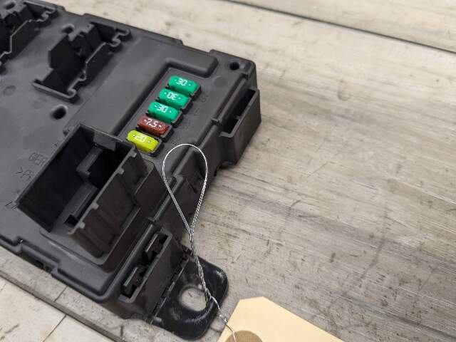 12-18 OEM BMW F82 F30 F32 REM Rear Body Control Unit Electronic Module BCM Box