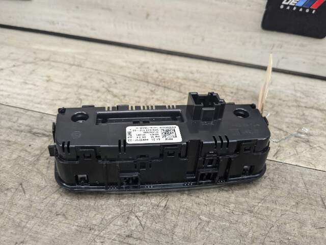 OEM BMW G20 G22 G23 G26 G80 G82 G83 Rear AC Air Climate Control Switch Module