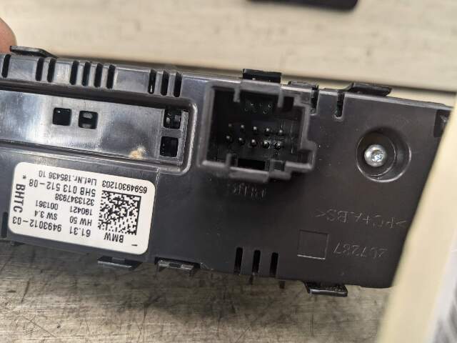 OEM BMW G20 G22 G23 G26 G80 G82 G83 Rear AC Air Climate Control Switch Module