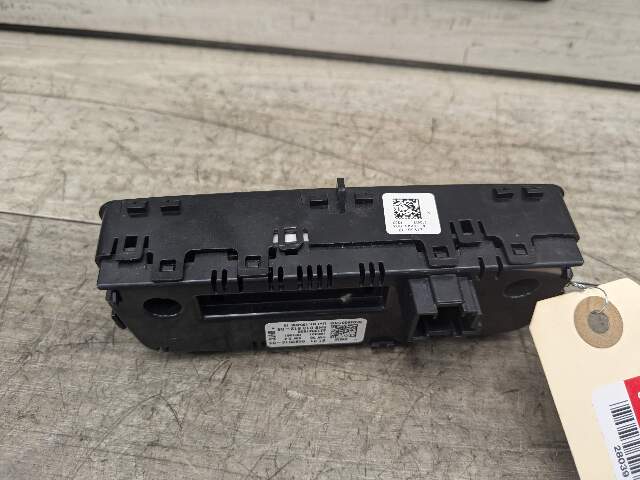 OEM BMW G20 G22 G23 G26 G80 G82 G83 Rear AC Air Climate Control Switch Module
