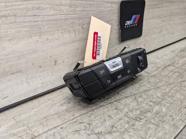 OEM BMW G20 G22 G23 G26 G42 G80 G82 G83 Headlight Control Switch Light Module