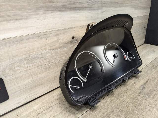 14-18 OEM BMW X5 F15 Instrument Cluster Speedometer BOSCH w/ HUD