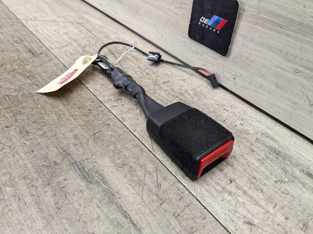 OEM BMW G01 G02 G20 X3 X4 330 M340 840 850 M8 Front Right Left Seatbelt Buckle