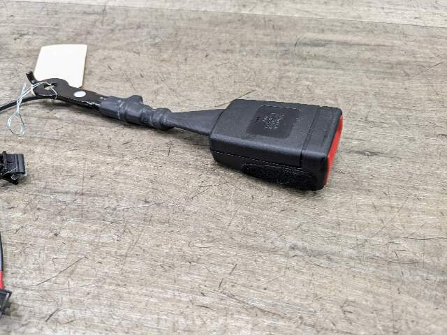 OEM BMW G01 G02 G20 X3 X4 330 M340 840 850 M8 Front Right Left Seatbelt Buckle