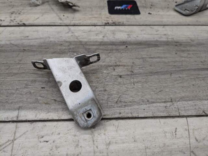 12-20 OEM BMW F30 F32 F33 F36 430 335 Front Left Fender Wing Holder Bracket Set