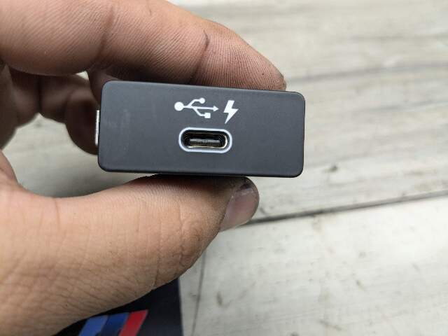 OEM BMW F44 F48 F97 G01 G05 G12 G20 G30 G80 USB Dual Type C Charger Port Socket