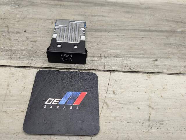 OEM BMW F44 F48 F97 G01 G05 G12 G20 G30 G80 USB Dual Type C Charger Port Socket