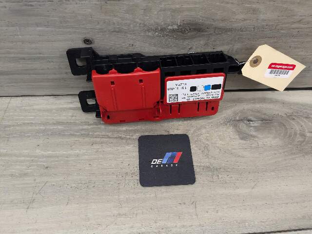 OEM BMW G20 G26 G80 330 M340 Positive Battery Junction Terminal Control Fuse Box