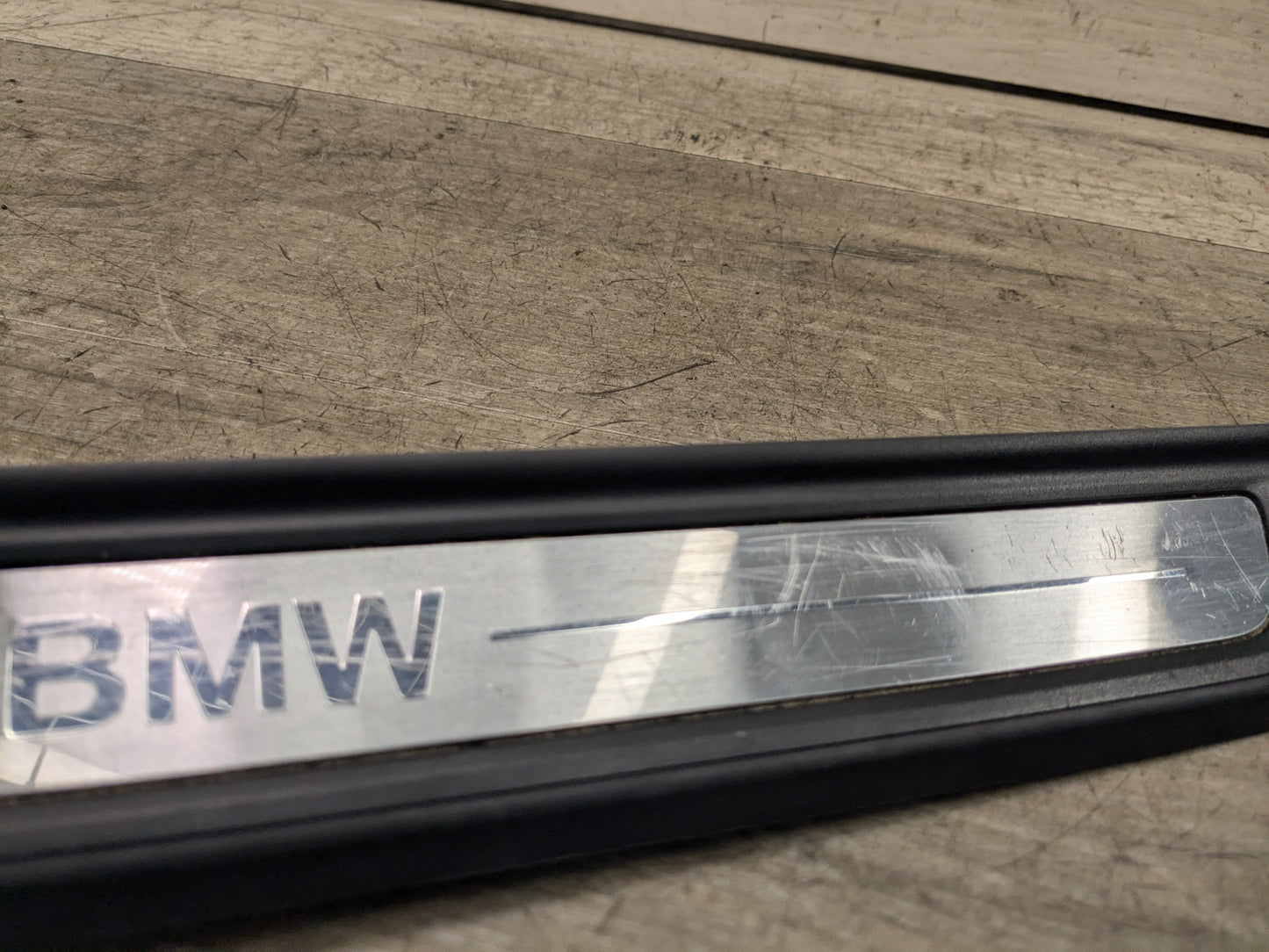 SCRATCHES* 19-21 OEM BMW G20 330 Front Door Sill Plate Molding Trim Left Right