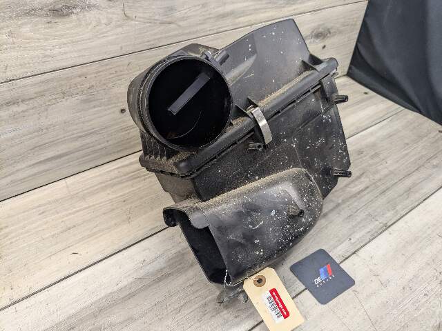 OEM BMW G20 G22 G23 G26 G42 330 430 Engine B46 Air Box Filter Cleaner Housing