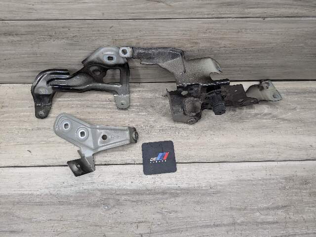19-24 OEM BMW G20 330 M340 Front Right Passenger Side Fender Holder Bracket SET