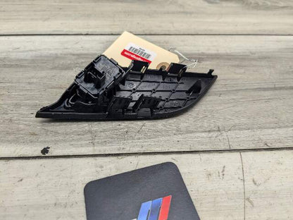 OEM BMW F15 F16 F85 X5 Front Right Passenger Side Door Panel Lock Switch Control