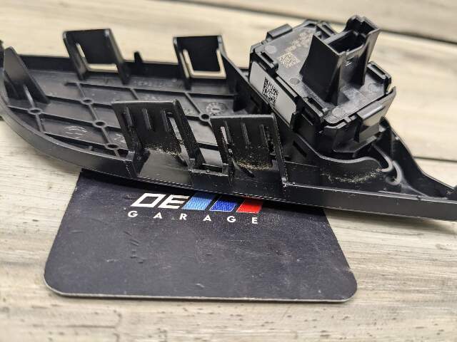 OEM BMW F15 F16 F85 X5 X6 Front Left Driver Side Door Panel Lock Switch Control