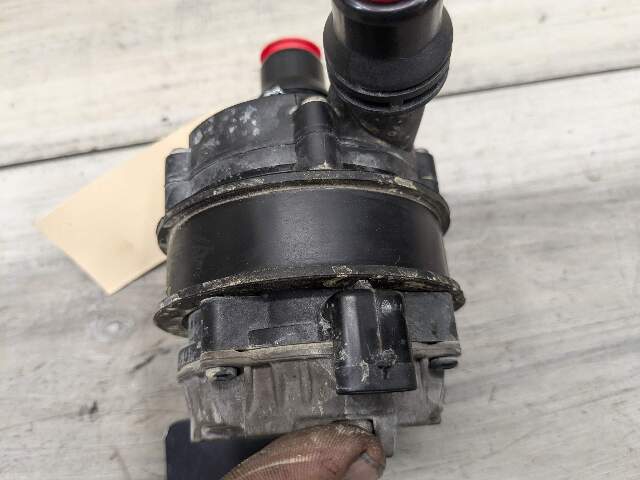 OEM BMW G01 G05 G20 G22 G23 Engine B46 B58 Auxiliary Electric Water Pump Cooling