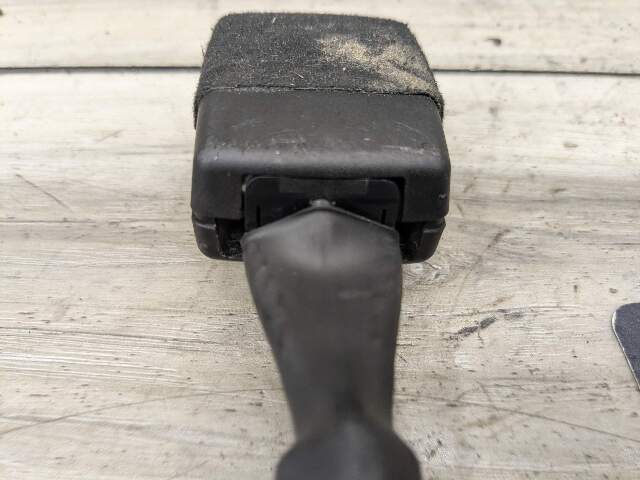 OEM BMW G01 G02 G20 X3 X4 330 M340 840 850 M8 Front Right Left Seatbelt Buckle