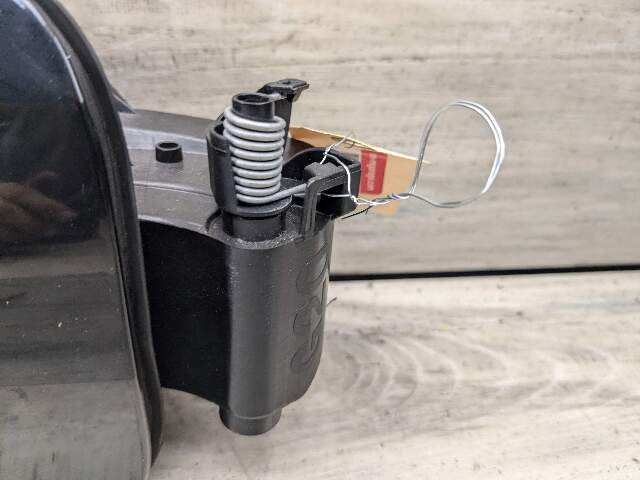 OEM BMW G20 330 M340 G80 Gas Cover Lid Release Open Bracket Actuator Sensor