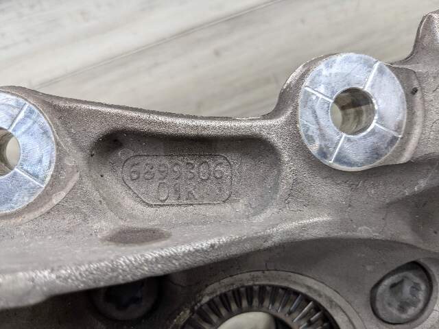 OEM BMW G20 330 M340 REAR Right Passenger Knuckle Wheel Hub Spindle Bearing